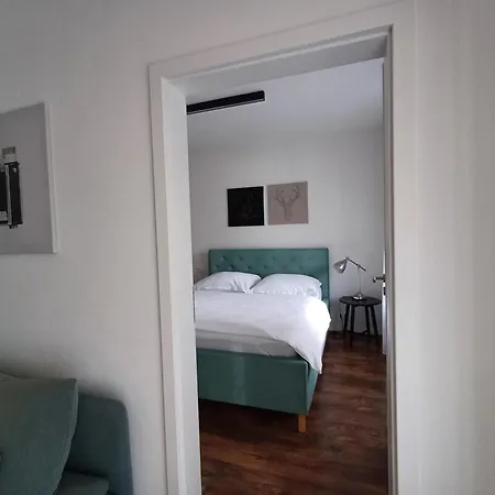 Entrez Mlynska Basta - Old Center